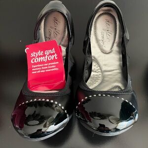 Dexflex brand comfort ballet slippers. Size 8.5